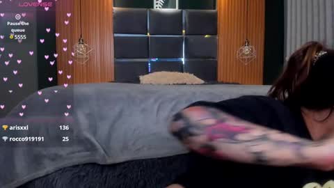 Ana online show from 02/17/25, 12:32