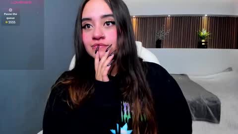 Ana online show from 02/25/25, 11:41