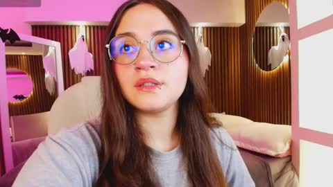 Ana online show from 10/08/25, 05:43