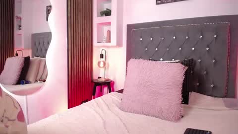 Ana Moon  online show from 05/23/26, 04:29