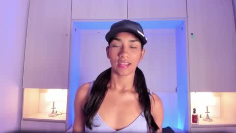 anaacollins_ online show from 02/11/26, 11:37