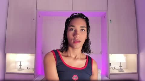 anaacollins_ online show from 04/22/26, 11:34