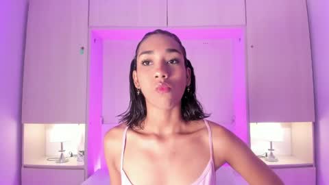 Snapshot of anaacollins_ chatting on 05/20/26, 11:38 anaacollins_ online show from 05/20/26, 11:38