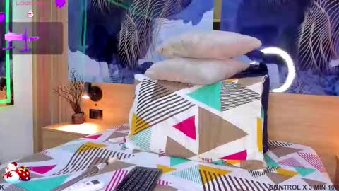 anabacker01 online show from 12/16/25, 07:30