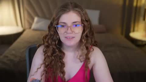 Snapshot of anabel2054 chatting on 06/27/26, 12:22 Sweet girls online show from 06/27/26, 12:22