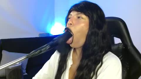 Snapshot of anabel693 chatting on 02/06/25, 02:15 anabel alice gandara online show from 02/06/25, 02:15