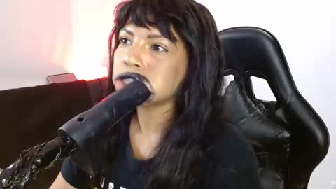 Snapshot of anabel693 chatting on 02/25/25, 11:19 anabel alice gandara online show from 02/25/25, 11:19