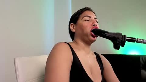 Anabel Alice Gandara online show from 05/05/26, 04:04