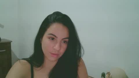 anabelenogueira1 online show from 04/17/26, 12:57