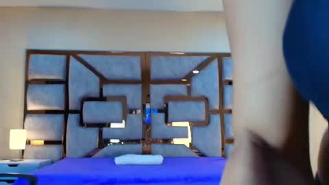 HI I AM ANABELL online show from 02/11/26, 07:52