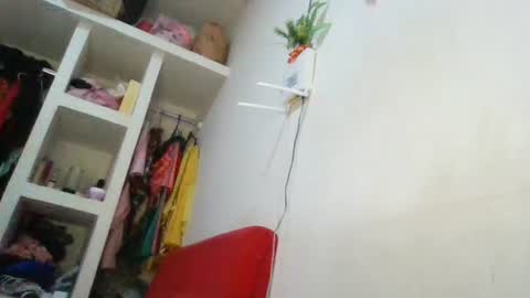 Snapshot of anabella_00 chatting on 06/24/26, 01:59 anabella_00 online show from 06/24/26, 01:59