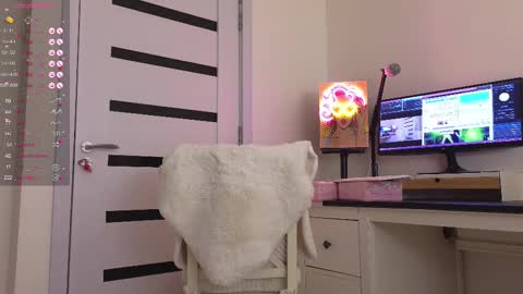 Snapshot of anabelle_wet chatting on 03/11/25, 03:02 Annie  online show from 03/11/25, 03:02