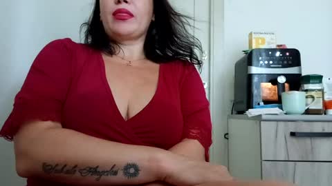 Snapshot of anabellovee chatting on 08/07/26, 12:18 ANABELLOVEE online show from 08/07/26, 12:18