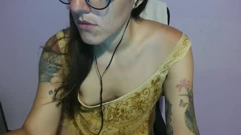 Snapshot of anabelucci_ chatting on 05/21/26, 03:46 anabelucci_ online show from 05/21/26, 03:46