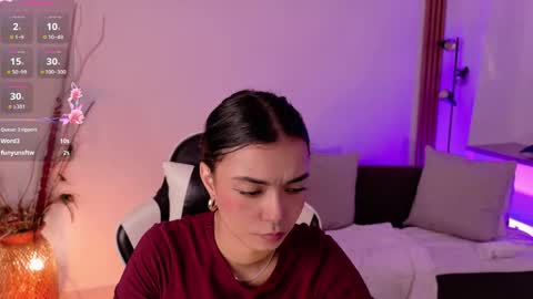 ANABEL WOLF  online show from 04/19/26, 06:10