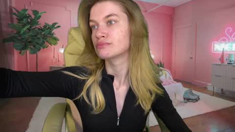 Nika online show from 03/12/25, 07:24