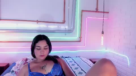 Snapshot of anaelle_bardin chatting on 07/04/26, 04:46 Anna online show from 07/04/26, 04:46