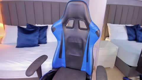 Snapshot of anagil_ chatting on 02/05/26, 02:22 A N A online show from 02/05/26, 02:22