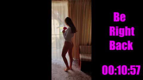 Snapshot of anahi1993 chatting on 12/21/24, 08:39 Anahi online show from 12/21/24, 08:39