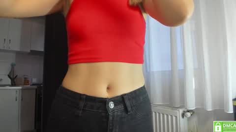 Snapshot of anahi1993 chatting on 09/13/25, 04:12 Anahi online show from 09/13/25, 04:12