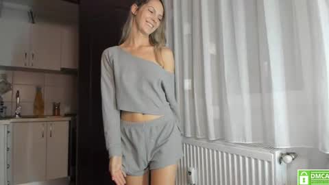 Snapshot of anahi1993 chatting on 09/27/25, 05:07 Anahi online show from 09/27/25, 05:07