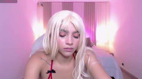 Anahi Curlie online show from 03/01/25, 03:32