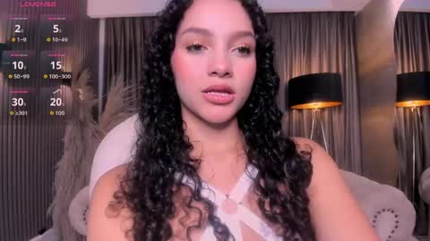 Snapshot of anahi_curlie1 chatting on 05/07/26, 11:15 Anahi Curlie online show from 05/07/26, 11:15