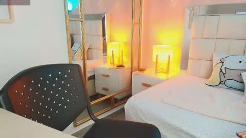 Anahi  online show from 01/09/26, 07:59