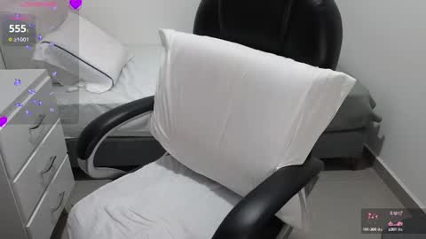 Snapshot of anahi_moore chatting on 03/11/25, 12:11 Anahi Private is Open belly bigboobs bbw pantyhose squirt -domi nora fullmachine gravity dildo lovense online show from 03/11/25, 12:11