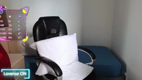 Snapshot of anahi_moore chatting on 09/25/25, 06:00 Anahi Private is Open belly bigboobs bbw pantyhose squirt -domi nora fullmachine gravity dildo lovense online show from 09/25/25, 06:00