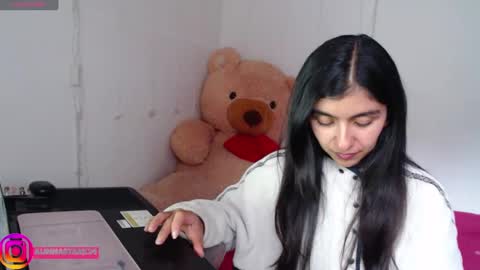 Snapshot of anahibrowns95 chatting on 09/30/25, 07:52 Anahi Browns online show from 09/30/25, 07:52