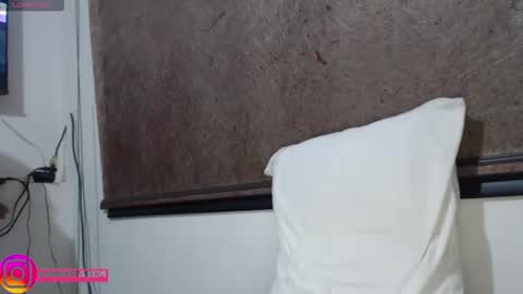 Snapshot of anahibrowns95 chatting on 11/20/25, 09:14 Anahi Browns online show from 11/20/25, 09:14