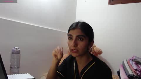 Snapshot of anahibrowns95 chatting on 04/10/26, 08:57 Anahi Browns online show from 04/10/26, 08:57