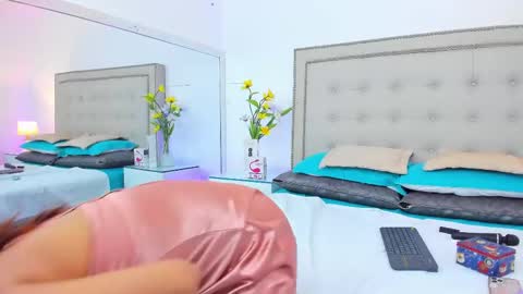 Anahi Rivera online show from 03/01/25, 02:44