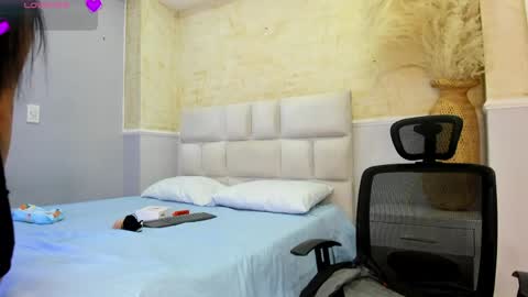 Im Sara  online show from 04/12/26, 03:22