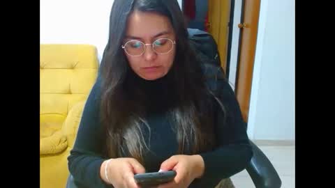 Snapshot of anaids_dam chatting on 06/09/26, 10:21 anaids online show from 06/09/26, 10:21