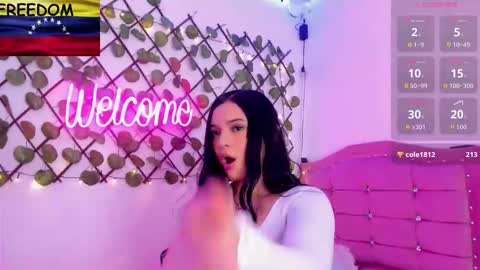 Anais online show from 10/25/25, 10:59