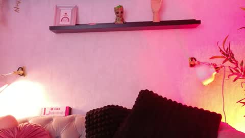 Anaise  online show from 10/22/25, 11:43