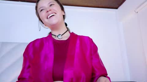 Anaise  online show from 12/17/25, 11:38