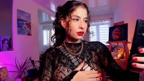 Snapshot of anakedartist chatting on 01/27/25, 03:28 Mariana online show from 01/27/25, 03:28