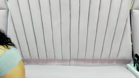 AbbyAndAntonela online show from 01/26/25, 01:04