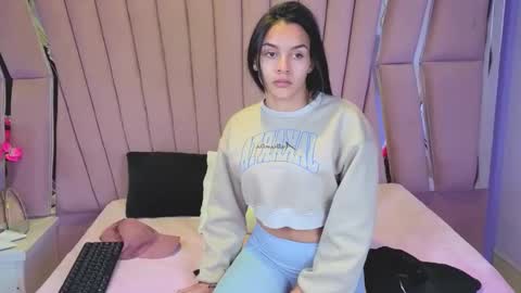 AbbyAndAntonela online show from 01/14/26, 12:55