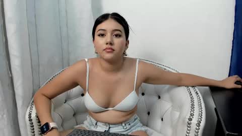 analia18  online show from 02/25/25, 01:28