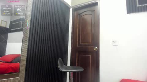 Snapshot of analia_smith chatting on 10/04/25, 03:26 Analia smith online show from 10/04/25, 03:26