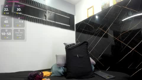 Snapshot of analia_smith chatting on 01/11/26, 04:06 Analia smith online show from 01/11/26, 04:06