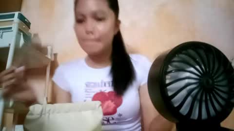 Mia online show from 04/27/26, 06:00