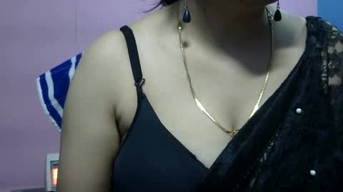 Snapshot of anamika794088 chatting on 12/17/24, 10:34 anamika794088 online show from 12/17/24, 10:34