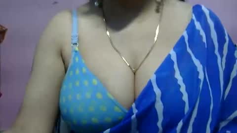 Snapshot of anamika794088 chatting on 01/28/25, 04:08 anamika794088 online show from 01/28/25, 04:08