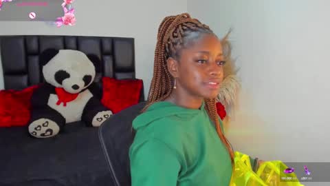 A N A  my connection hours are from 600 pm to 12 pm Colombian time online show from 03/01/25, 10:24