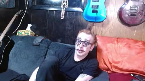 Snapshot of anarchistofnihil chatting on 03/03/26, 01:01 anarchistofnihil online show from 03/03/26, 01:01